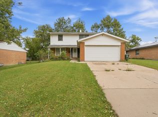 815 Blackhawk Dr, University Park, IL 60484