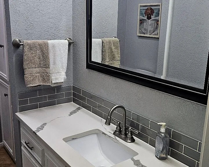 2418 Helena Cir — Photo 2