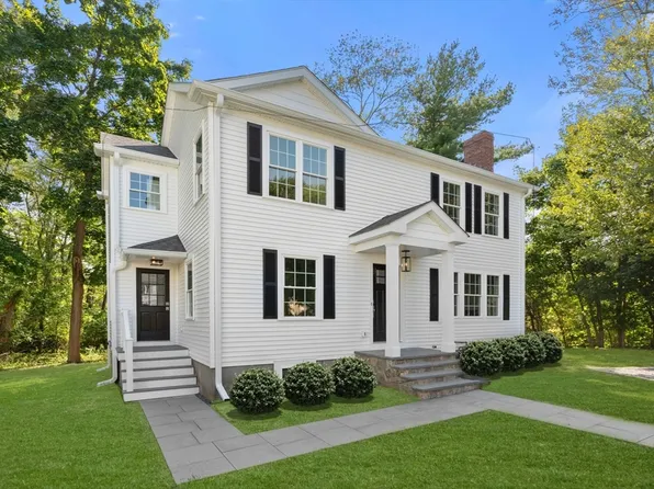 62 Autumn Ln, Dedham, MA 02026