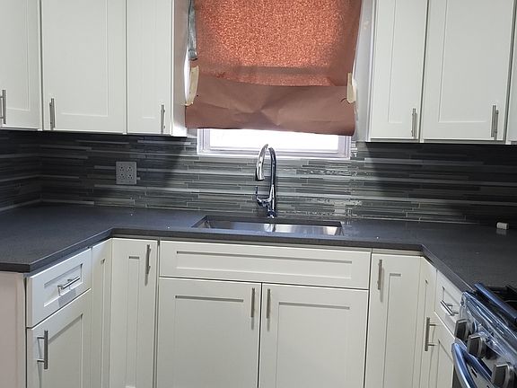 5th image of 6910 S Wolcott Ave