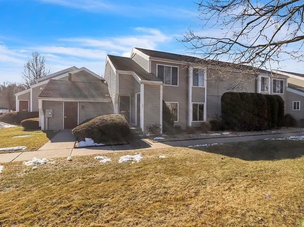 103 Nassau Dr Unit 103, Springfield, MA 01129