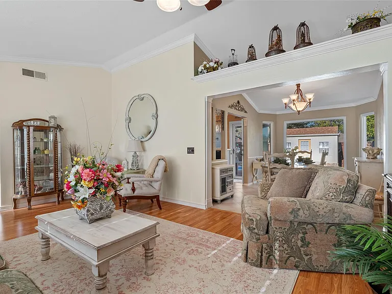 1003 Ashby Dr — Photo 7