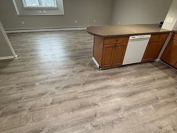 4th image of 46 Dalewood Dr Floor 1