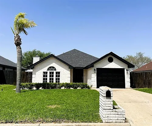 2415 Heather Ave Photo 1
