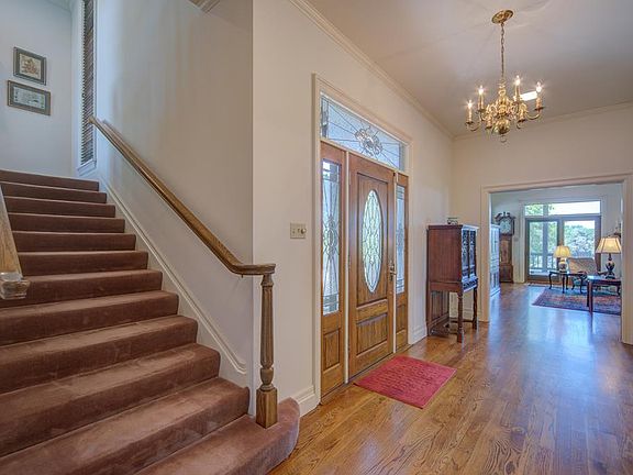 4th image of 798 N Spanish Oak Trl