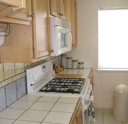 3rd image of 2619 Bayshore Ave