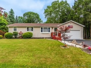 15 Pastors Walk, Monroe, CT 06468