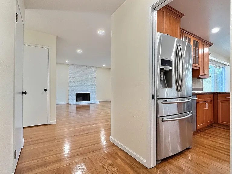 1403 S Blaney Ave — Photo 3