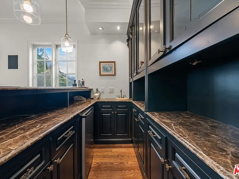9023 Alto Cedro Dr — Photo 40