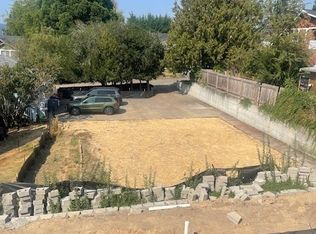 1011 N 35th St, Renton, WA 98056