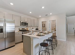 6221 NW Sweetwood Drive, Port Saint Lucie, FL 34987