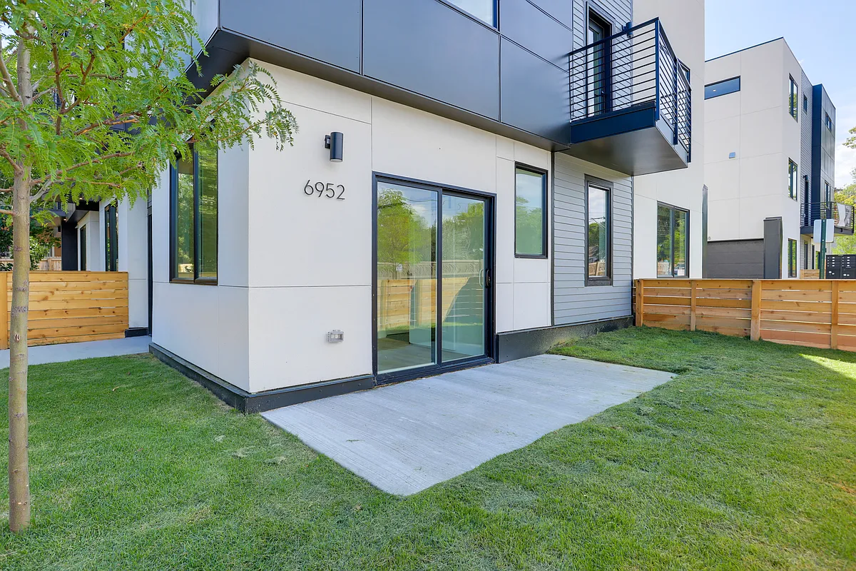 Building Photo - 6958 W 13th Ave