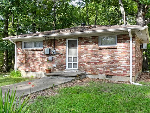 5th image of 100 Wilson Ct