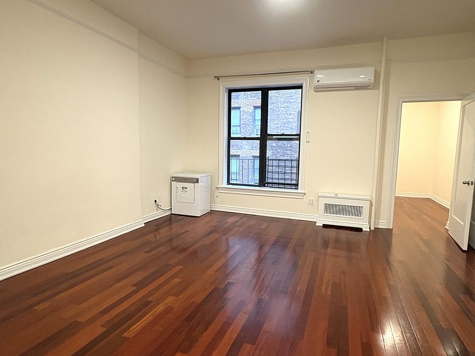1st image of 115 W 57th St APT 4R