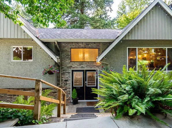 7397 Bates Rd, Delta, BC V4C 6X2