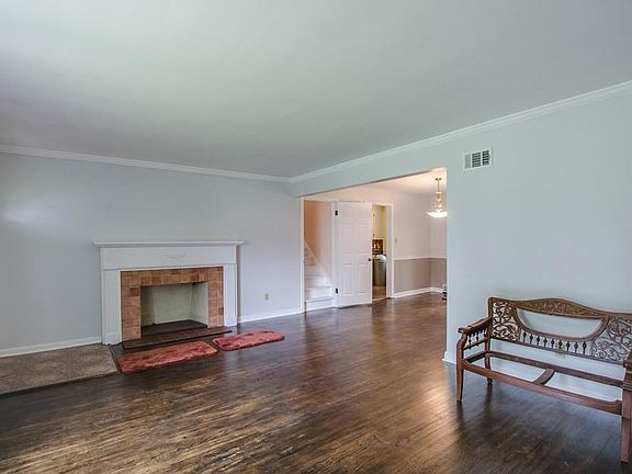 2nd image of 228 Fairlawn Ave