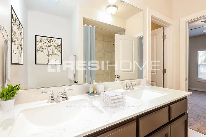 1170 Round Leaf Rd — Photo 12