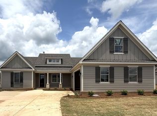 1101 Madison Hills Dr, Madison, GA 30650
