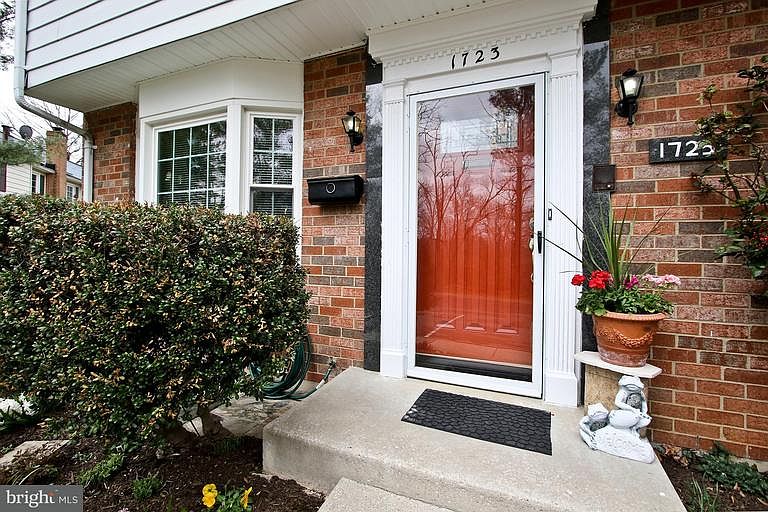 1st image of 1723 Redgate Farms Ct