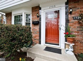 1723 Redgate Farms Ct, Rockville, MD 20850