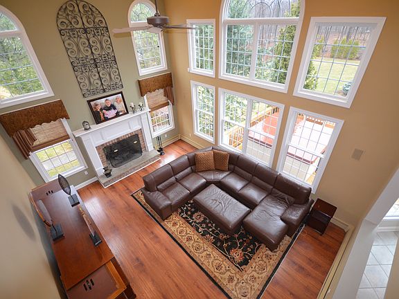 2nd image of 12 Forest Hill Dr