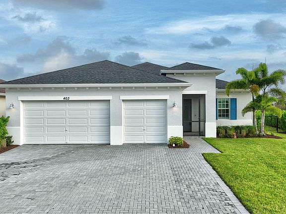 2nd image of 403 SE Mulberry Way