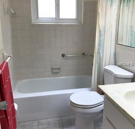 4th image of 3427 Salisbury Dr