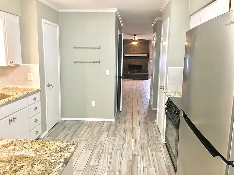 6235 Belpree Rd — Photo 1