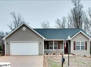 15 Red Cardinal Ct, Taylors, SC 29687