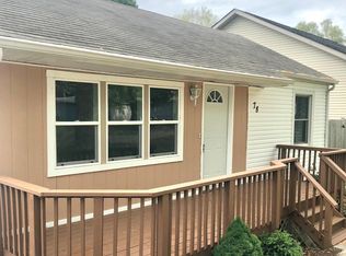 78 Barberry Dr, Crystal Lake, IL 60014