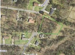 2398 Horseshoe Bend Rd, Hickory, NC 28601