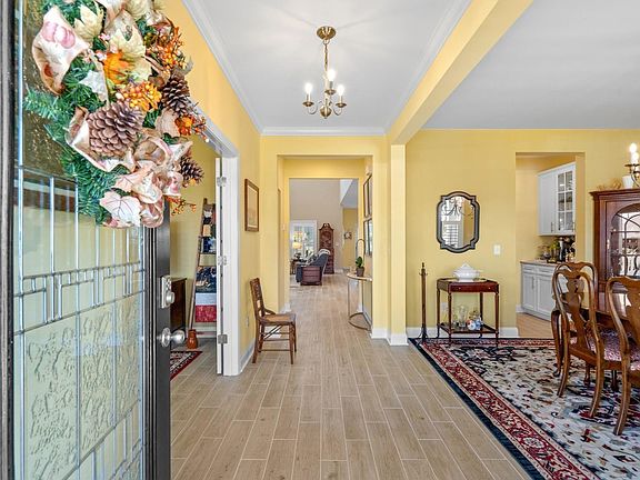 5th image of 932 Abernathy Place