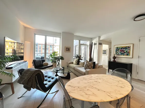 535 West 43rd Street image 1 of 34