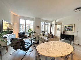 535 W 43rd St
