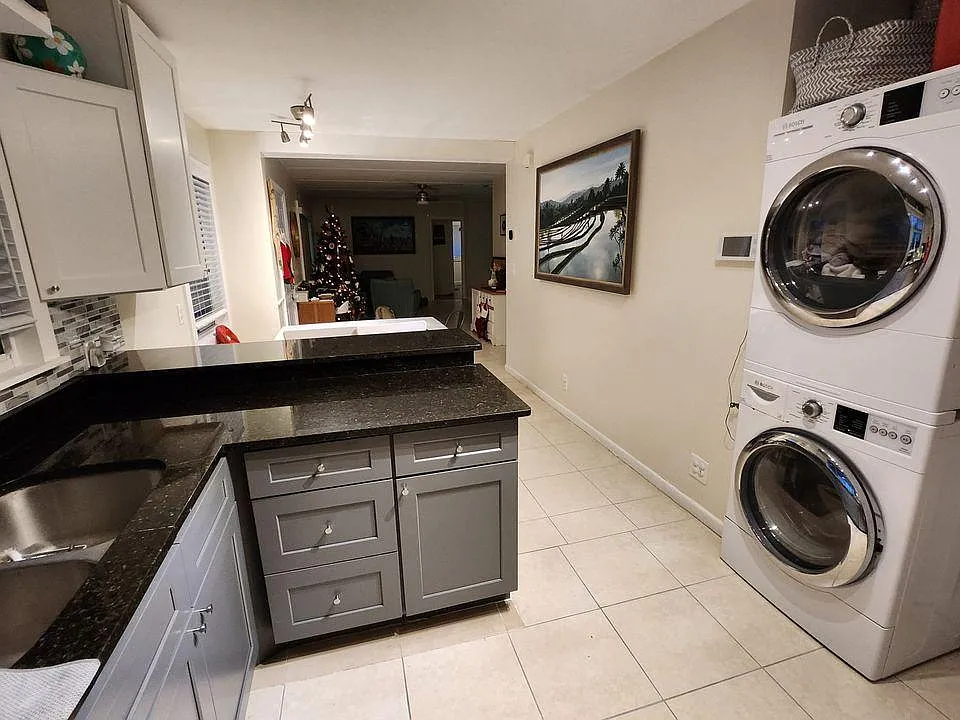3 bed, 1200 sqft, $3,000 — Photo 4