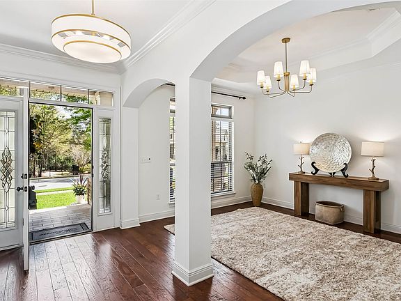 2nd image of 8414 Foxtail Loop