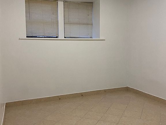 3rd image of 448 E 22nd St APT 1S