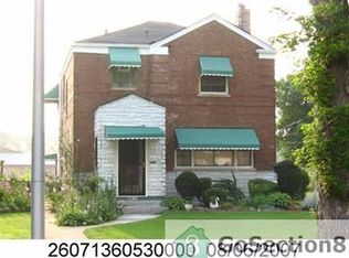9833 S Hoxie Ave, Chicago, IL 60617