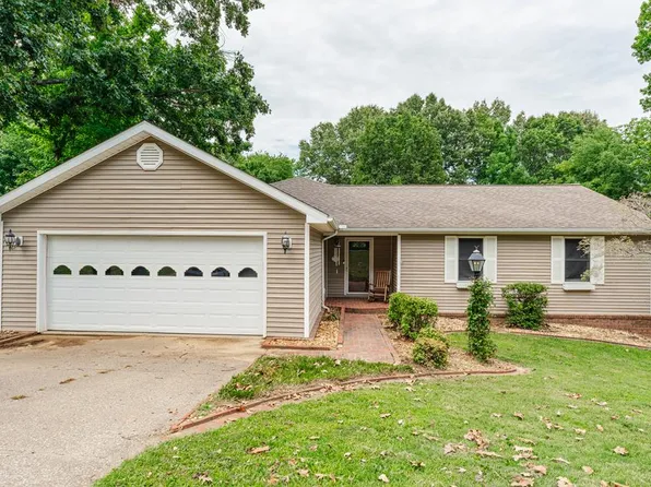 131 Carlisle Dr, Madisonville, KY 42431