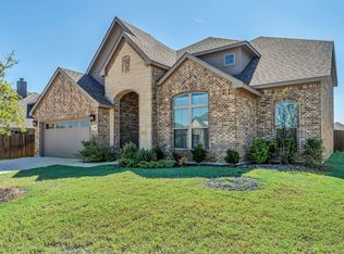 140 Crockett Dr, Waxahachie, TX 75165