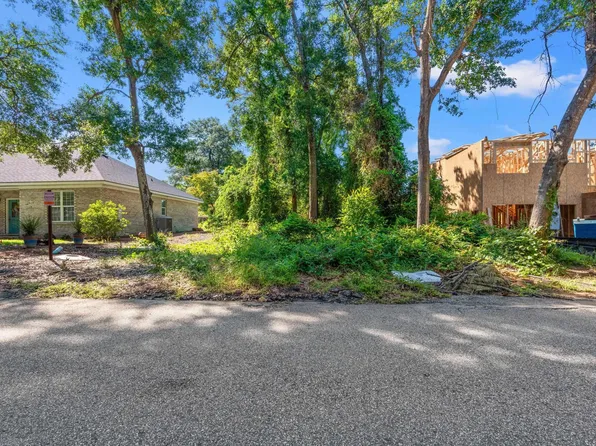 4507 Moore St., North Myrtle Beach, SC 29582