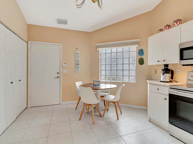 6129 Heliconia Rd — Photo 19