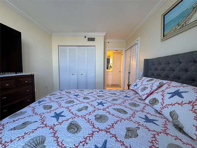 7330 Ocean Ter #8-D — Photo 13