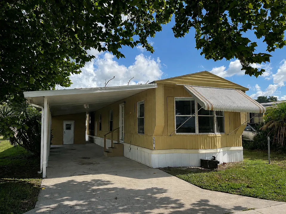 32613 Whaleys Loop