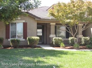 4031 E Cambridge Ave, Visalia, CA