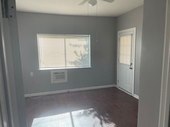 908 Roosevelt St, Coleman, TX 76834