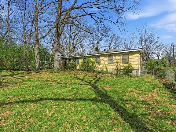 3rd image of 6921 Kelly Rd