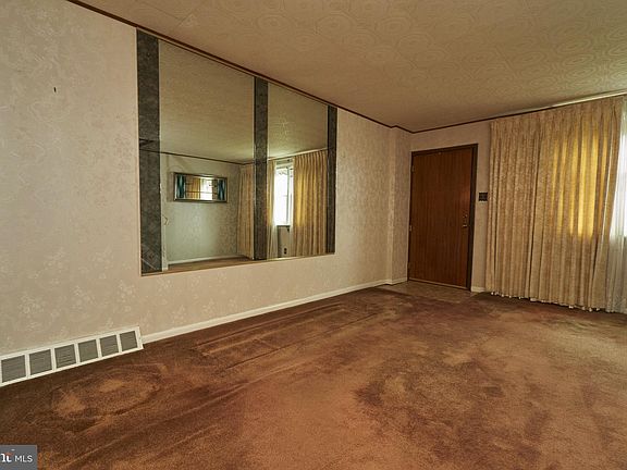 4th image of 8766 Torresdale Ave