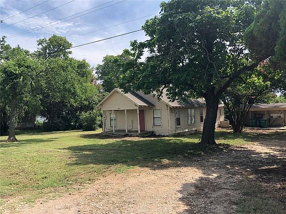 4th image of 1102 Sherman Dr