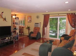 52 Fernview Ave APT 11, North Andover, MA 01845
